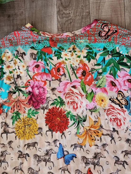 The Janie Lace Garden Favorite Short Sleeve V‑Neck Swing Tee Size XXL - Picture 10 of 14